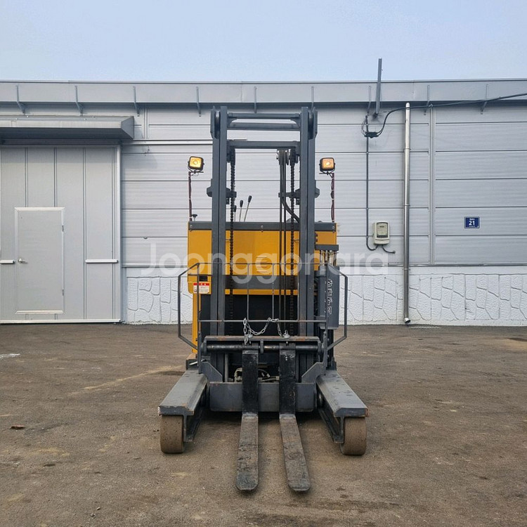 리치 1.5톤 전동중고지게차--6