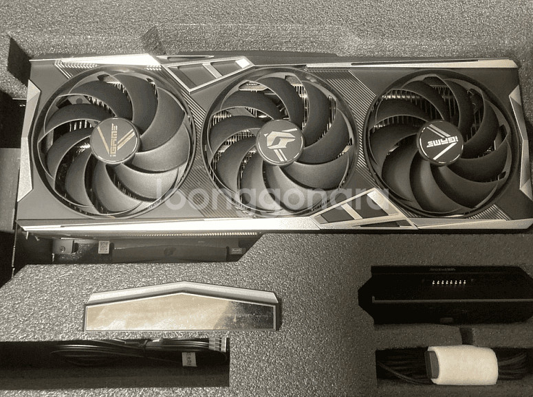 컬러풀 RTX4090 불칸 COLORFUL iGame Vulcan OC RTX 4090 24GB--1