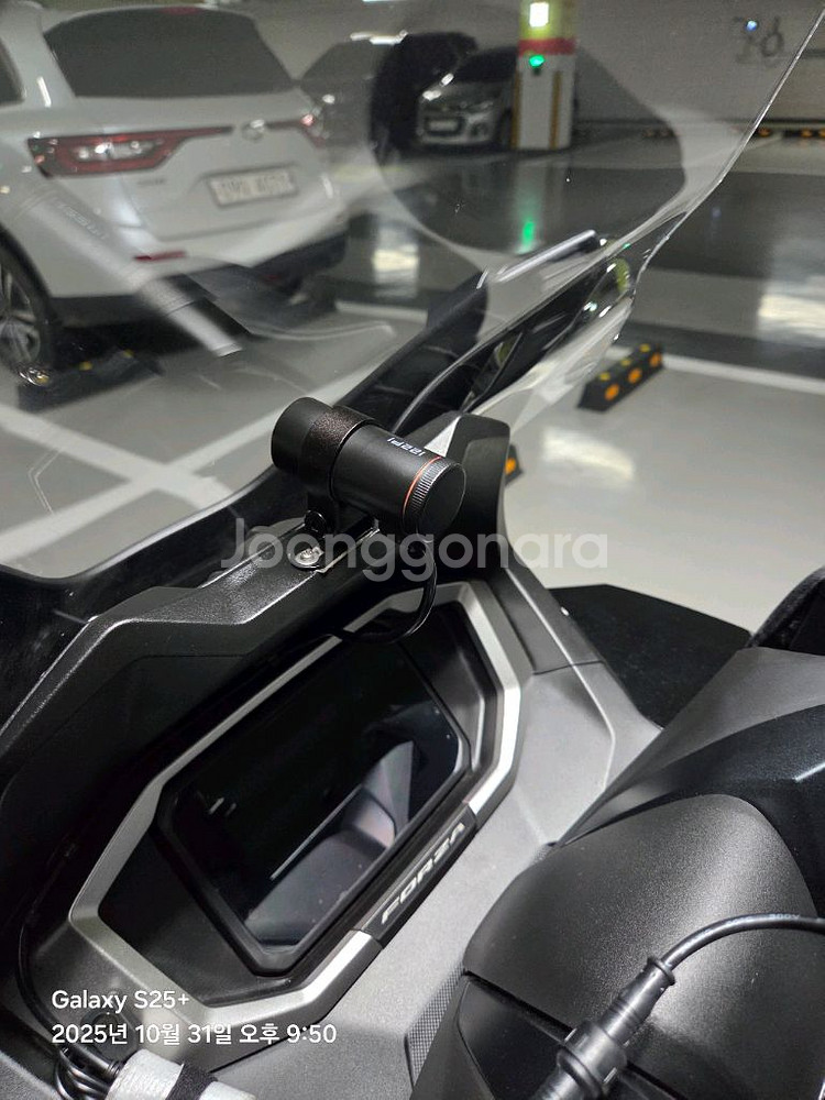 혼다 포르자350 25년식 블랙 만사천km 680만원--6