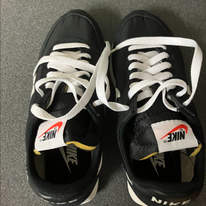 나이키 에어테일윈드79