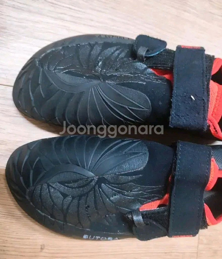 부토라 나르샤 클라이밍화--0