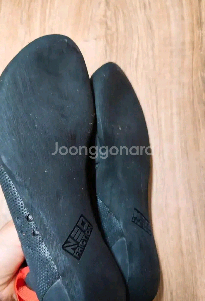 부토라 나르샤 클라이밍화--2