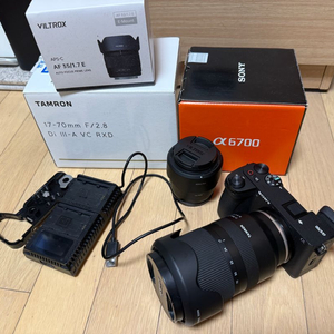소니 a6700 + 탐론 17-70 f2.8 + 빌트록스 35mm f1.7 일괄판매