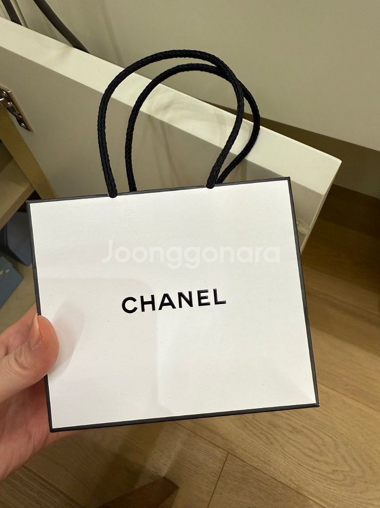 샤넬쿠션 울트라 르 뗑 쿠션 미개봉새제품 선물가능--6