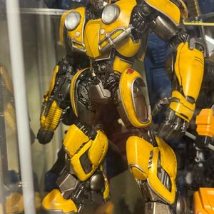 쓰리제로 트랜스포머 dlx 범블비 팝니다