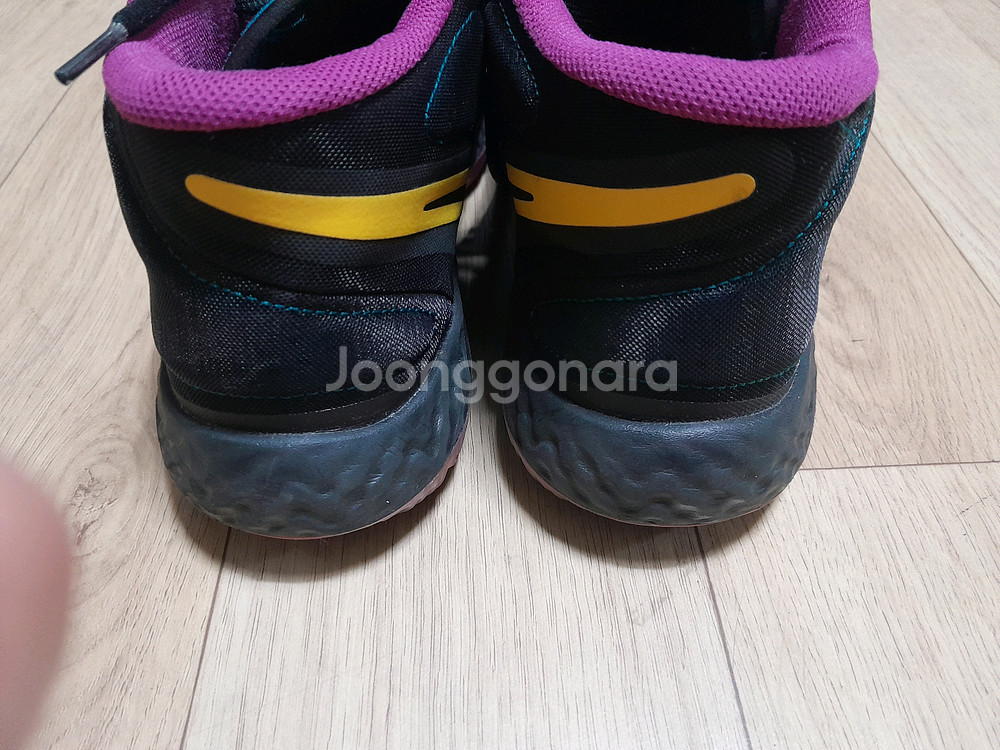 나이키농구화테니스화275미리--3