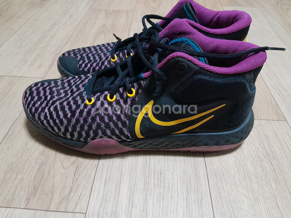 나이키농구화테니스화275미리--5