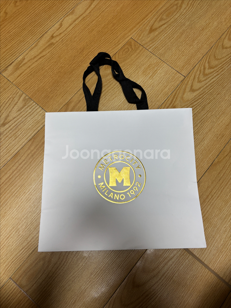 메트로시티 버킷백 판매합니다.--1