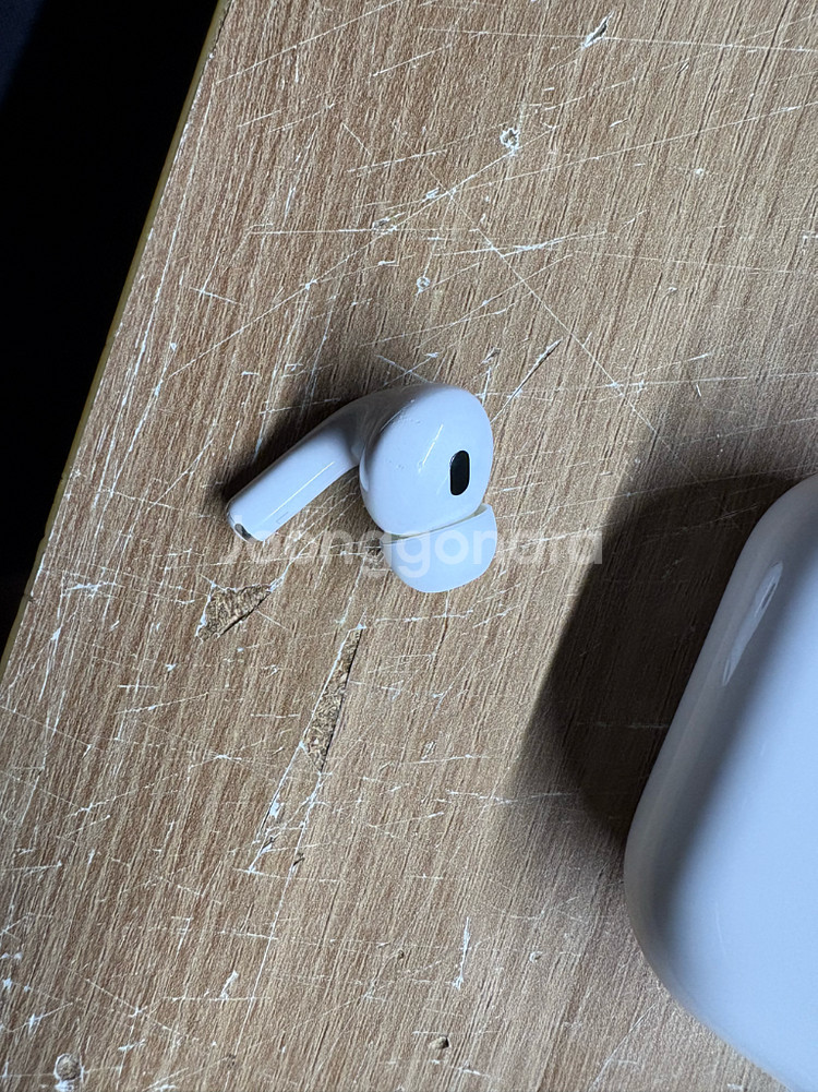 에어팟 프로 2세대 라이트닝 왼쪽--0