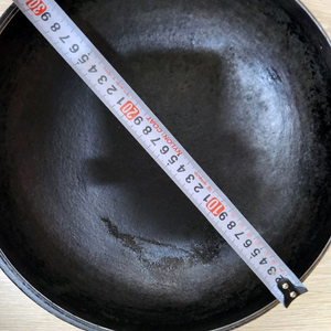 무쇠솥ㅡ전골,후라이팬으로 쓰는솥ㅡ지름30cm 깊이10cm