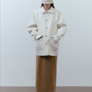 [아비에무아] 누빔 레더 코트 | 페이크 레더 퀼팅 하프 코트 아이보리