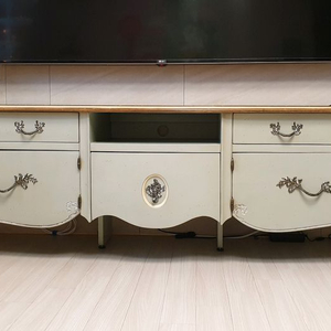 프렌치 엔틱 거실장