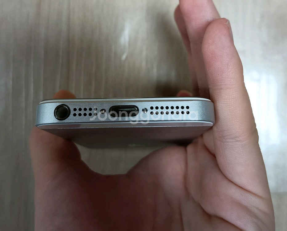 아이폰 SE 1세대 실버 128GB--2