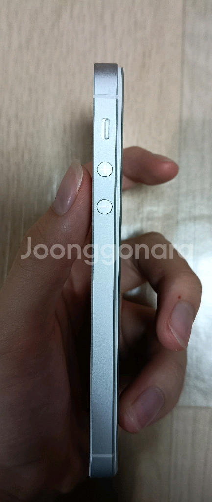 아이폰 SE 1세대 실버 128GB--1