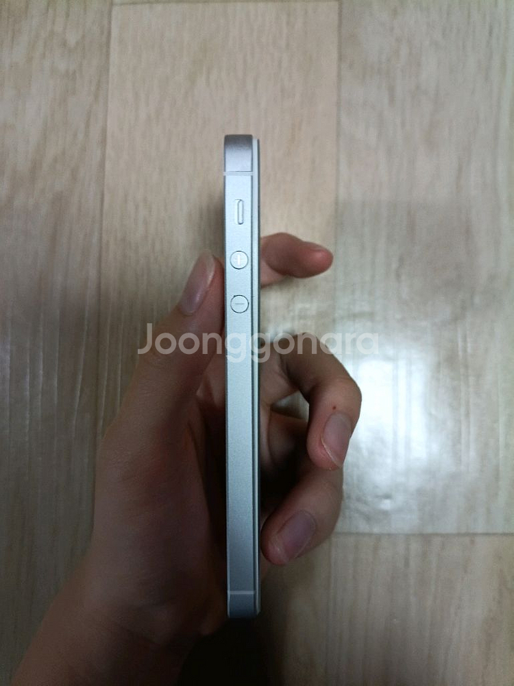 아이폰 SE 1세대 실버 128GB--3