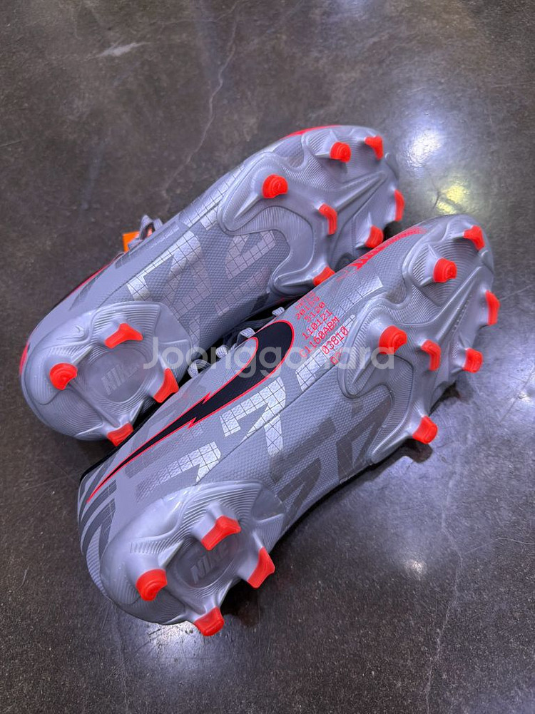 나이키 주니어 머큐리얼 베이퍼 13 아카데미 240--6