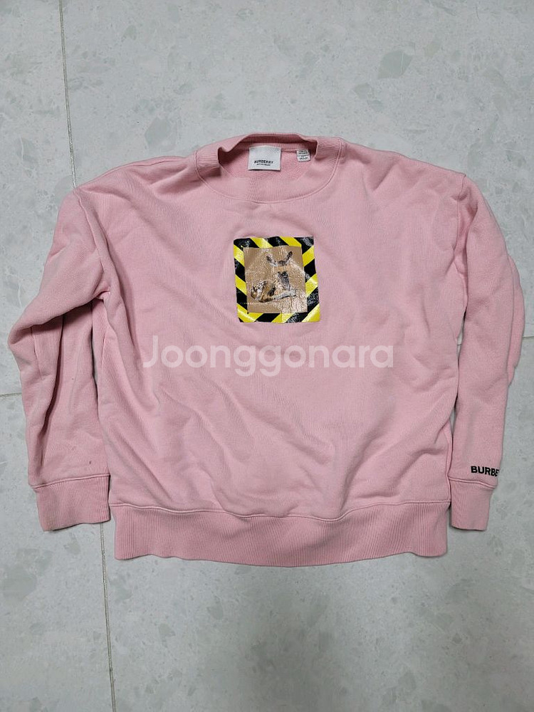 버버리 핑크 맨투맨 키즈140 정품--0