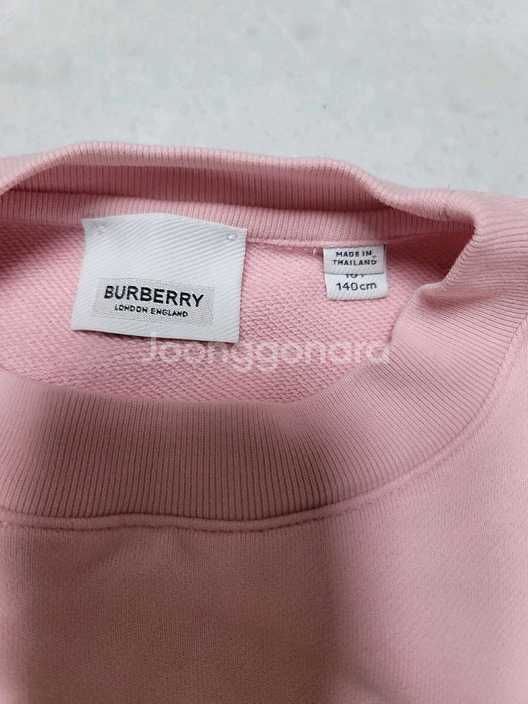 버버리 핑크 맨투맨 키즈140 정품--4