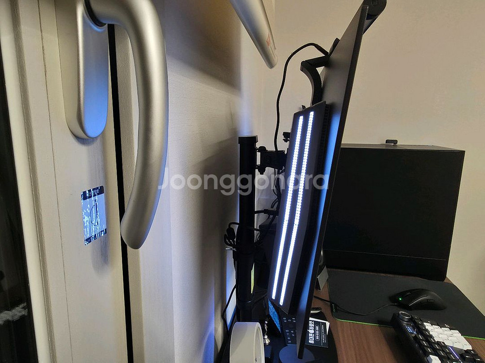 LG 27GS95QE 게이밍모니터 팝니다--1