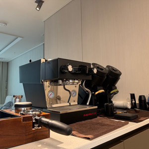 라마르조꼬 미크라 블랙색상 팝니다.