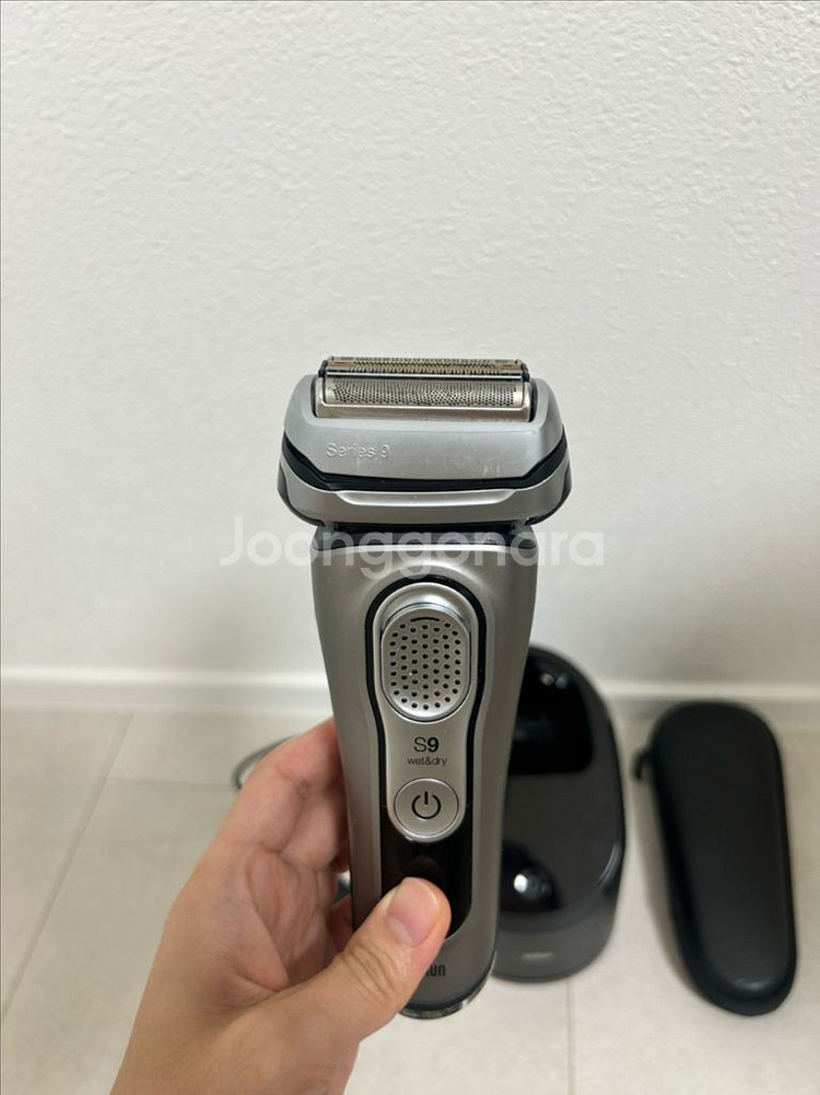 브라운 s9 전기면도기--1