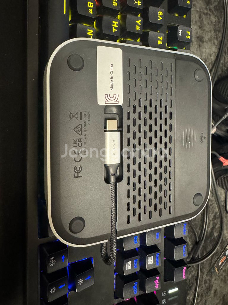 맥미니 M4 SSD 스탠드 허브--1