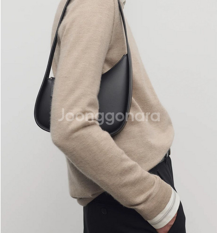 [공홈/정품] 더로우 하프문백 블랙--0