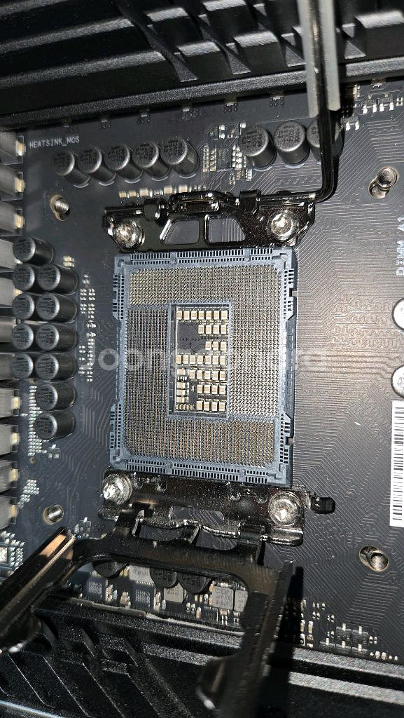 ASUS ROG 막시무스 Z790 히어로 메인보드 (인텍앤컴퍼니)--2