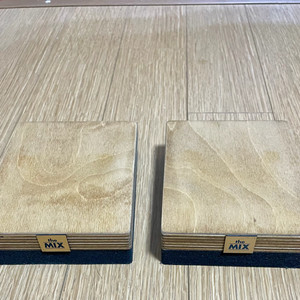 더믹스 스피커 방진 스탠드 ST-1114 팝니다