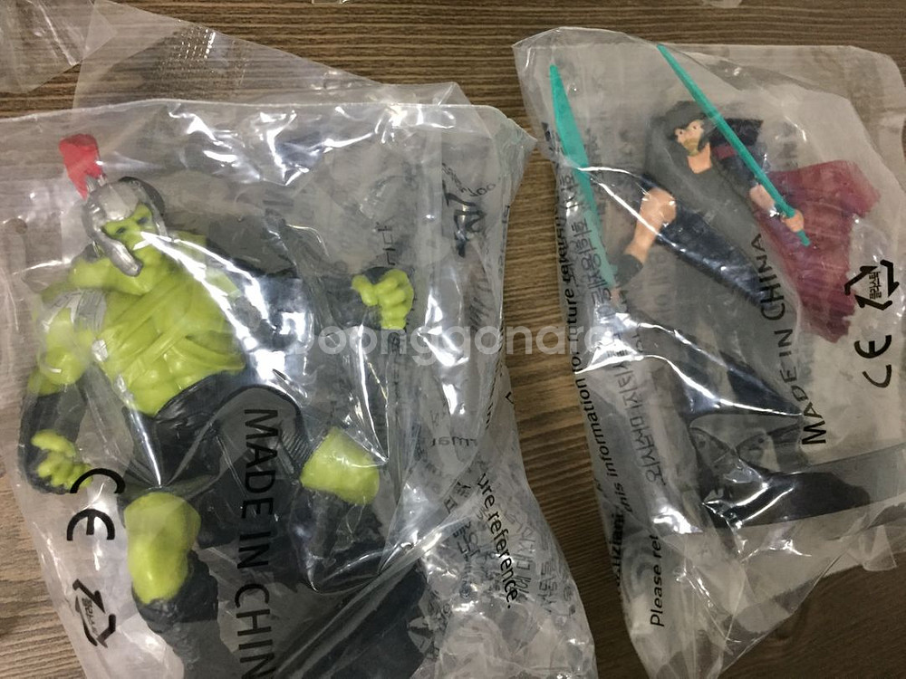 택포) 마블 CGV 공식 콜라보 굿즈 토르 투구 헐크 피규어--3