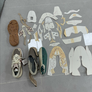 급매 뉴발란스x로로피아나990v6