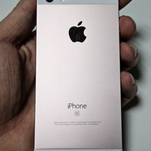 새상품급,순정)아이폰se1 로골 128g 배터리100