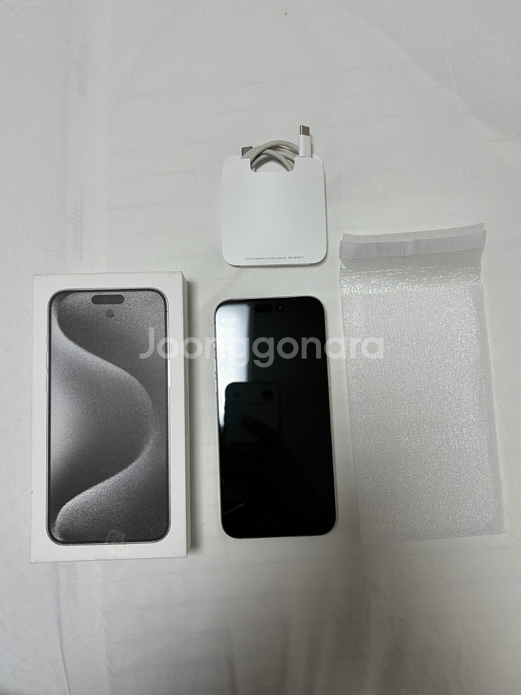 [리퍼 미사용] 아이폰15 프로 맥스 화이트 티타늄 512GB + 새케이스2개,액정강화유리13개,카메라강화유리7개--1