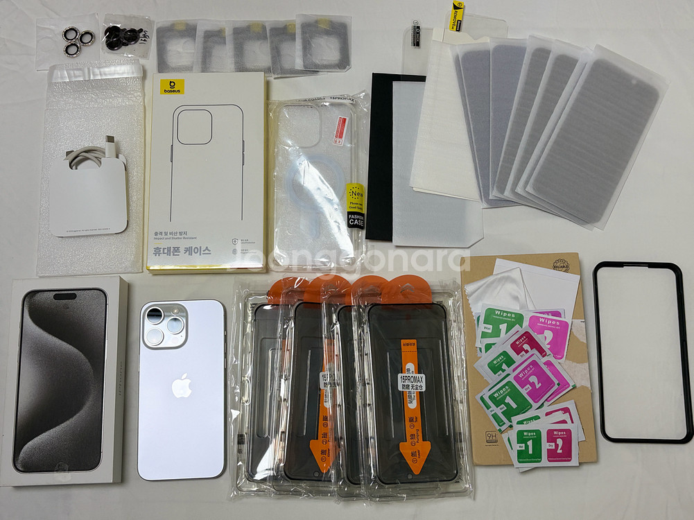 [리퍼 미사용] 아이폰15 프로 맥스 화이트 티타늄 512GB + 새케이스2개,액정강화유리13개,카메라강화유리7개--0