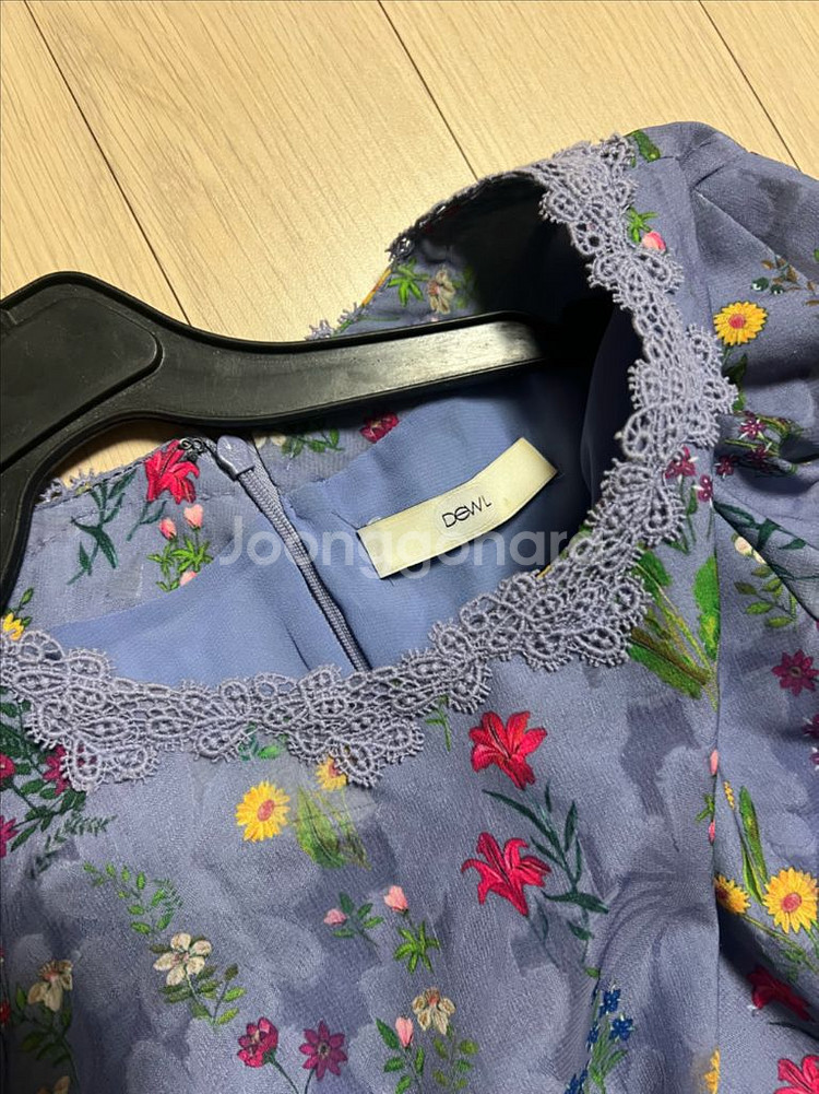 듀엘 DEWL 레이스 자수 포인트 플라워 롱원피스 플레어 쉬폰 꽃무늬 블루 하늘색 소라색--7