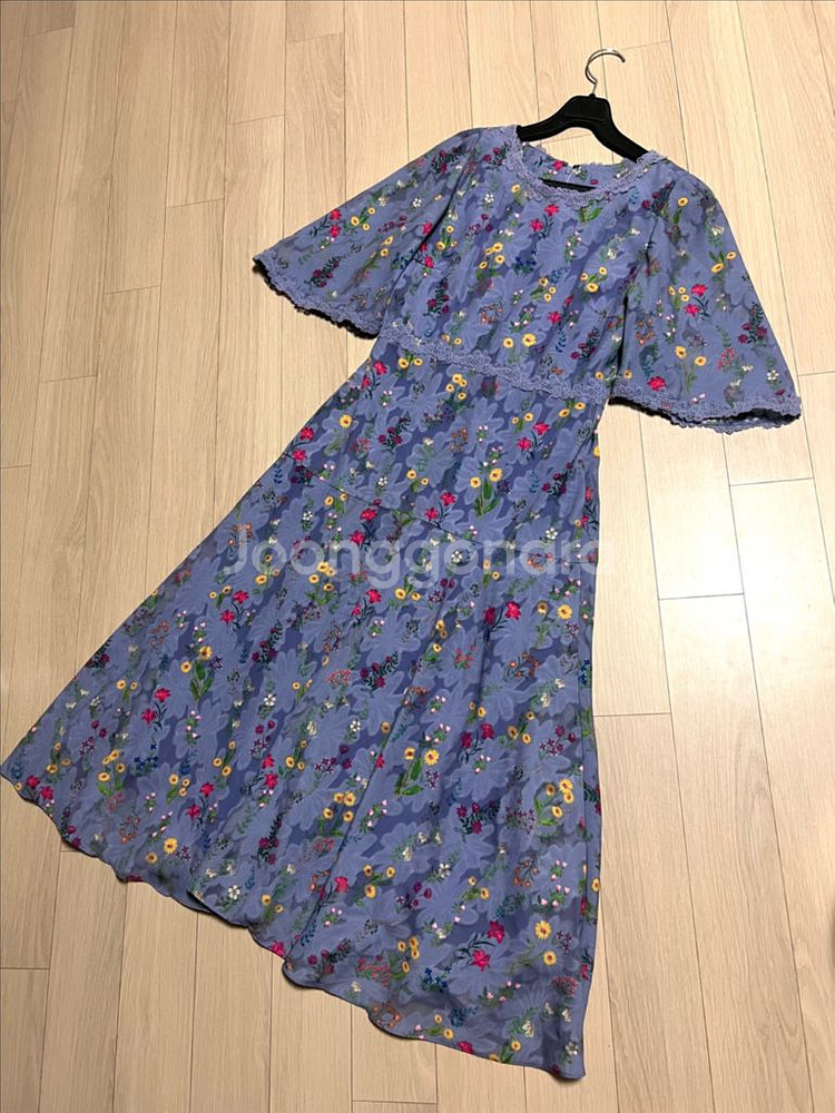 듀엘 DEWL 레이스 자수 포인트 플라워 롱원피스 플레어 쉬폰 꽃무늬 블루 하늘색 소라색--10