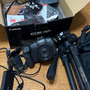 캐논 EOS RP 풀박스 + RF 28mm F2.8렌즈 +방송용장비 풀세트