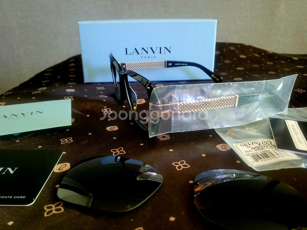 [미사용 새상품] 랑방 선글라스--6