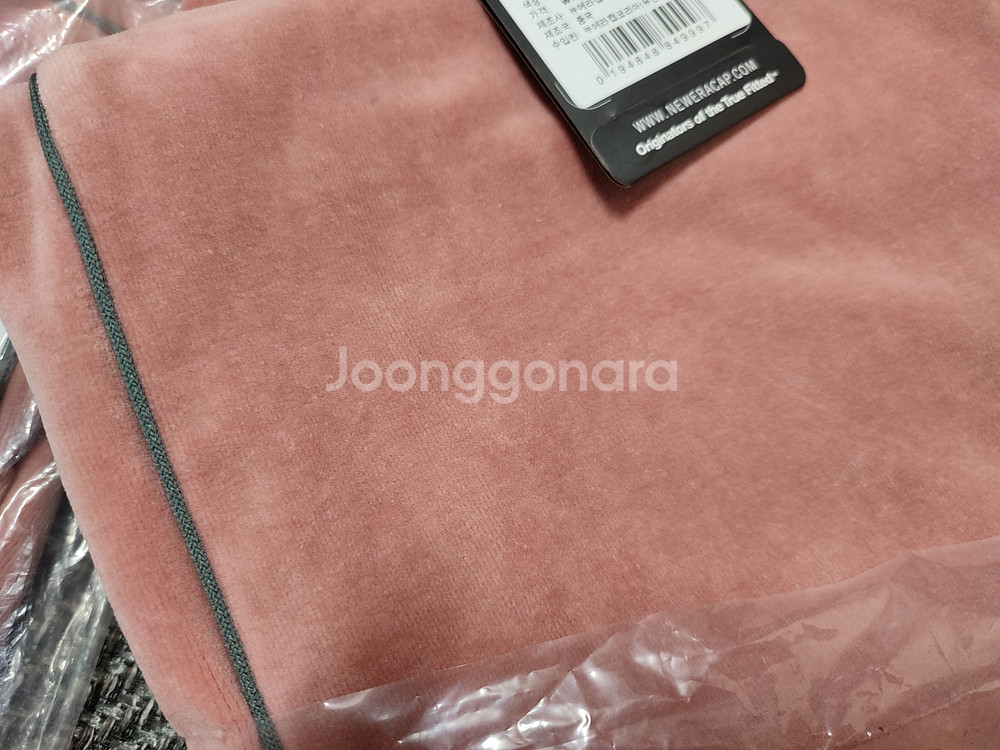 뉴에라 벨루어 맨투맨 + 트랙팬츠 핑크 세트 L사이즈--6