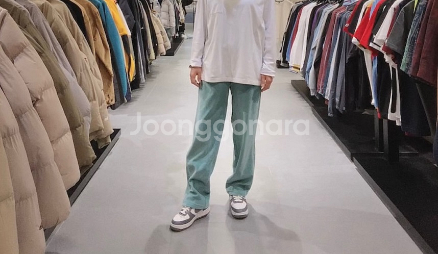 뉴에라 벨루어 맨투맨 + 트랙팬츠 핑크 세트 L사이즈--7