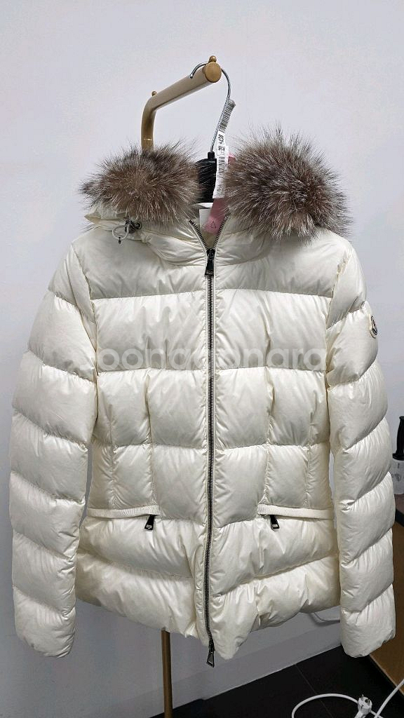 [0,새상품급]23fw 몽클레어 보에드 패딩--0