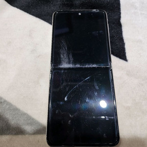 갤럭시z플립3 크림색판매합니다