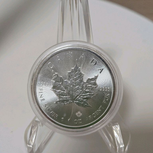 캐나다 메이플 1온스 은화 판매합니다.