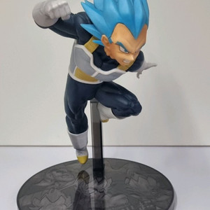 드래곤볼 베지터 피규어