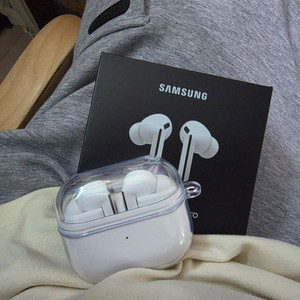 삼성 버즈3 프로 화이트 팝니다