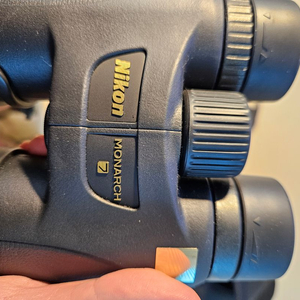 니콘 모나크7 10x42 쌍안경