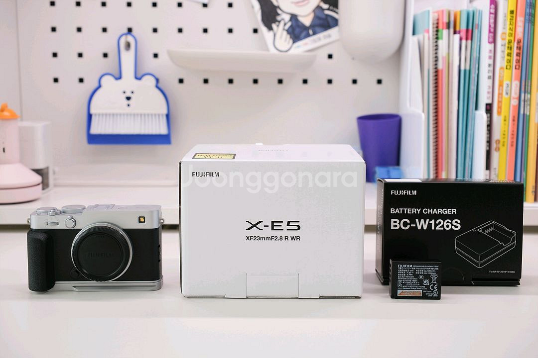 후지필름 X-E5 실버 바디--0