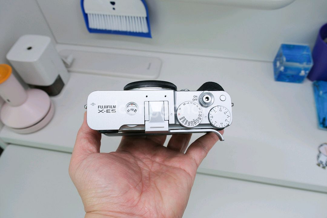 후지필름 X-E5 실버 바디--4