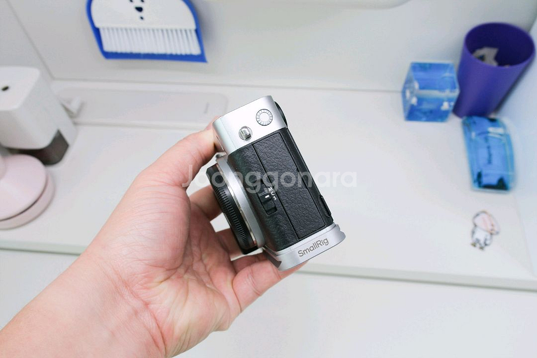 후지필름 X-E5 실버 바디--5