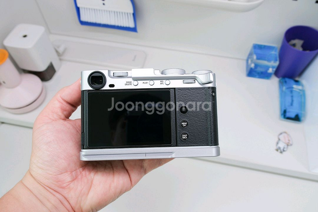 후지필름 X-E5 실버 바디--8